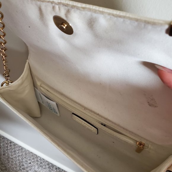 White and gold cross body purse - Picture 3 of 4